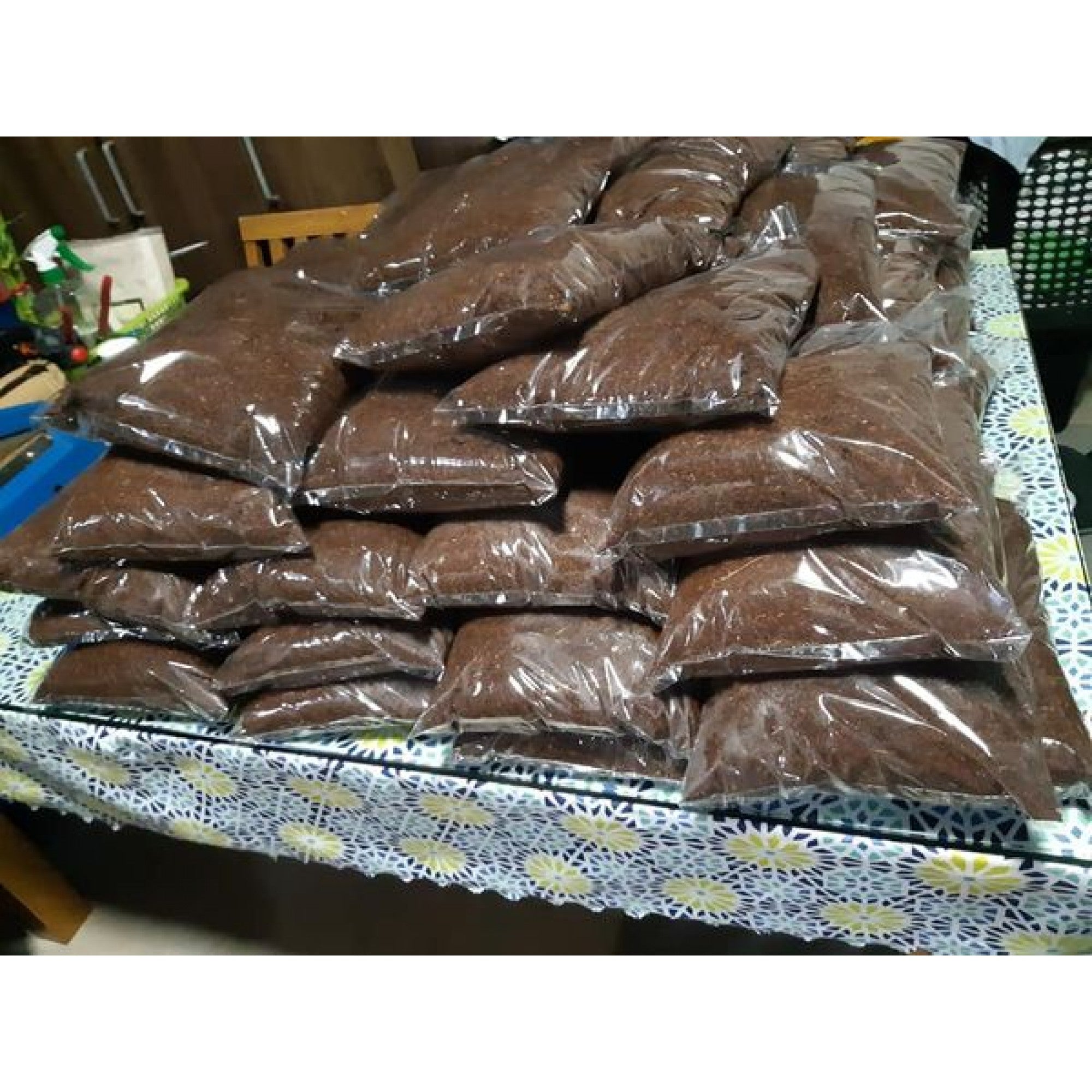 Cocopeat_20loose-2000x2000w.jpg Natural Cocopeat Loose 100 Gm Pack - Image 1